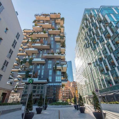 Joivy 1Br Apt In Isola With Stunning View To Bosco Verticale Mediolan Zewnętrze zdjęcie