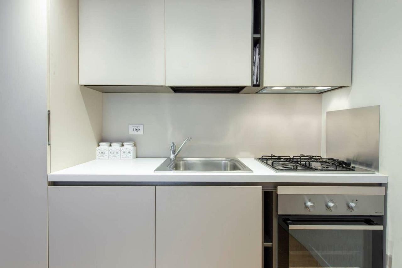 Joivy 1Br Apt In Isola With Stunning View To Bosco Verticale Mediolan Zewnętrze zdjęcie